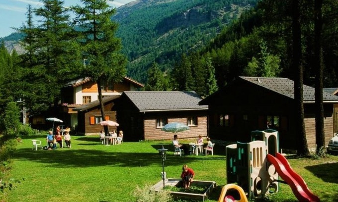 Saas-Balen Apartment | Exceptional Chaletpark Residenz Edelweiss with Spa & Breakfast
