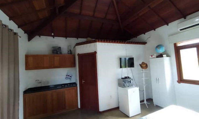 Taboquinhas Ski Chalet | Pet-Friendly Red Chalet at Chalets Meeting of the Rivers
