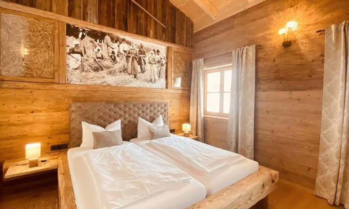 Freyung Apartment | Experience Relaxation with Outdoor Hot Tub & Spa Access