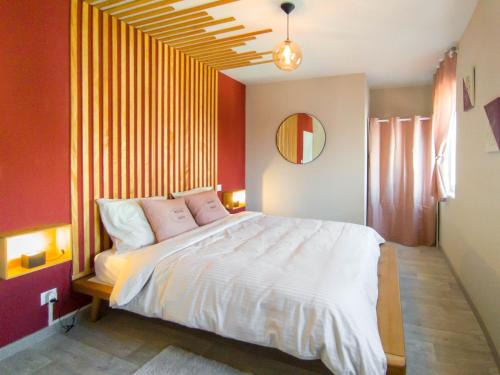 Castillon-la-Bataille Apartment | Cozy Apartment Steps from Castillon's City Center