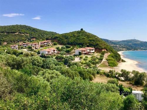 Develikia Villa | Elegant Chalkidiki Develiki Villas with Oceanfront Views