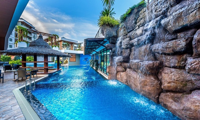Chalong Hotel | Discover Chalong Miracle Lakeview Resort & Spa Retreat