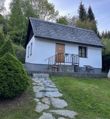 Karlova Studanka Ski Chalet | Family-Friendly Retreat at Chaloupka – Rated 8.9/10!