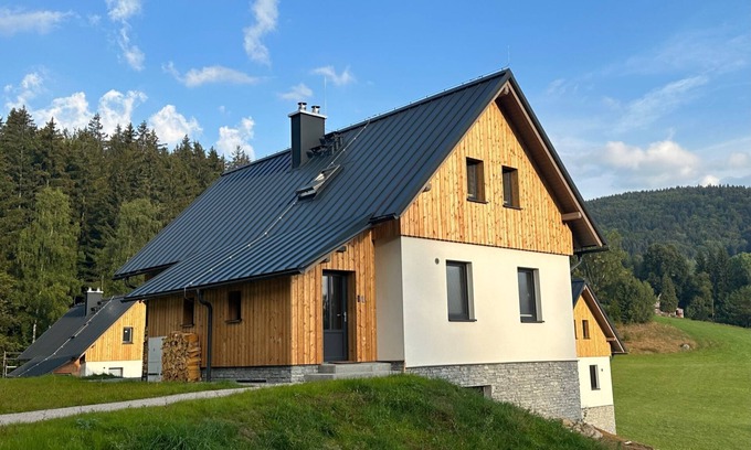 Smrzovka House | Relax at Chalupa 13ka: Family-Friendly with Spa & Kitchen