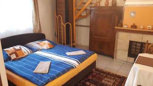 Sedlec-Prcice Apartment | Cozy Chalupa: 3 Apartments with Ocean Views & Hot Tub