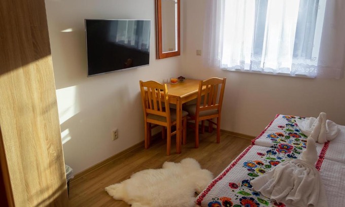 Lechnica House | Family-Friendly Retreat at Chalupa Anna with Kitchen Access
