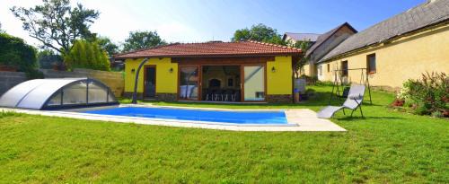 Kladky House | Experience Relaxation at Chalupa Bohunka - 10/10 Rating!