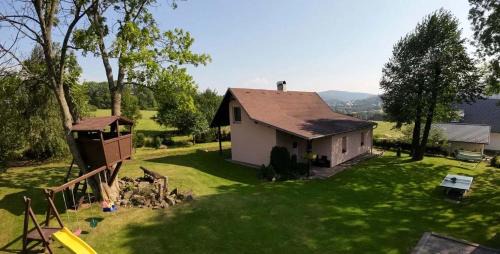 Horni Podluzi House | Top-Rated Chalupa Na Žofíně: Pet and Child Friendly Haven