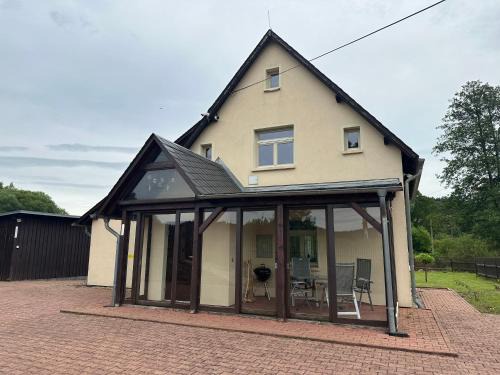 Lobendava Villa | Chalupa na soutoku