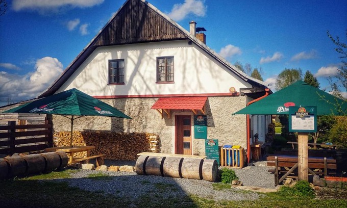 Nova Pec House | Pet-Friendly Retreat at Chalupa pod jasanem - 8/10 Rating