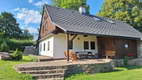 Ricky v Orlickych horach House | Discover Chalupa U Křížku: Pet-Friendly Retreat in Říčky