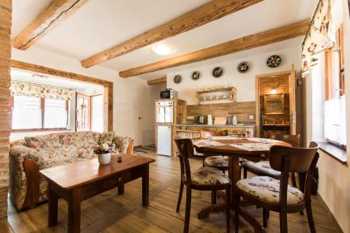Potok House | Discover Chalupa u Kova: Pet-Friendly Haven with Breakfast