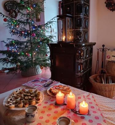 Roztoky u Semil House | Discover Chalupa u Kuby: Family-Friendly with Pool Access