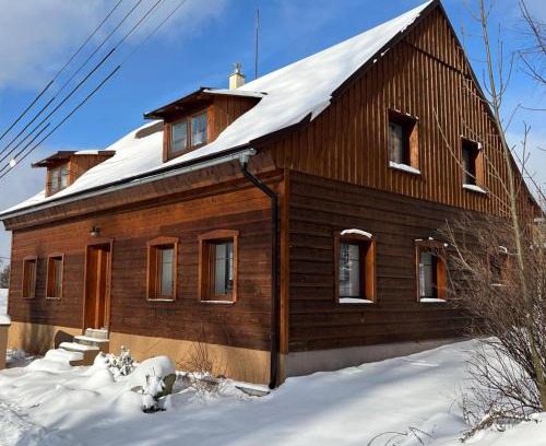 Bily Potok House | Family-Friendly Getaway at Chalupa U POHODÁŘE