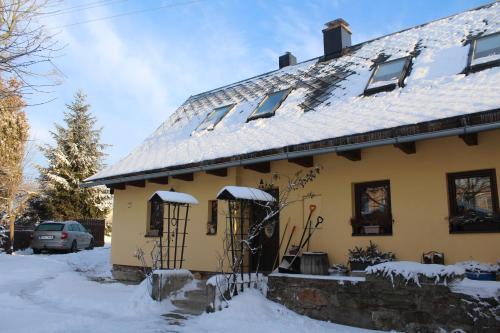 Cervena Voda House | Experience Chalupa U potoka: 9.8 Rated with Hot Tub & More