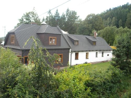 Mala Moravka Cabin | Oceanfront Retreat at Chalupa za Křížkem - Guest Rated 9/10