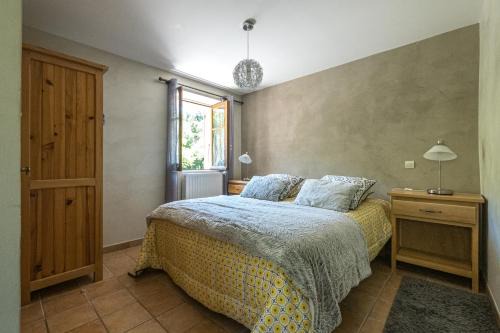 Saint-Jacques-en-Valgodemard Bed & Breakfast | Highly Rated Chambre d'Hôte Chez Tourache with Delicious Breakfast