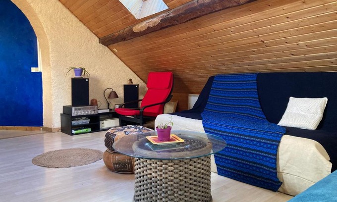 Briancon Bed & Breakfast | Guest Rated: 10/10 Flat Sharing Experience in Chambre 2