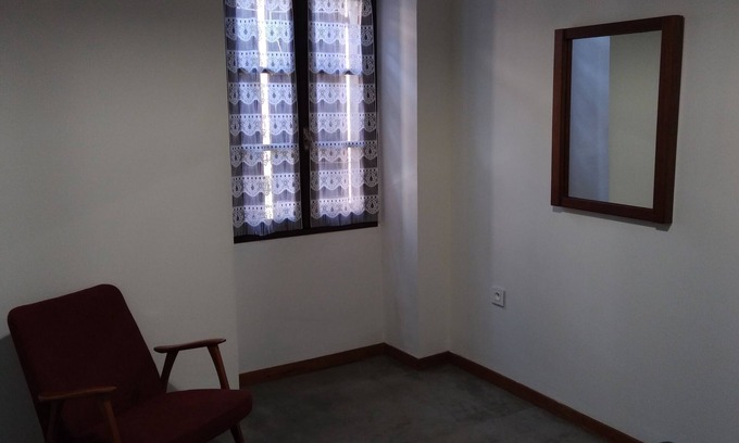 Monacia-d'Aullene Apartment | Charming Room in the Heart of the Village, Five Minutes to Beach