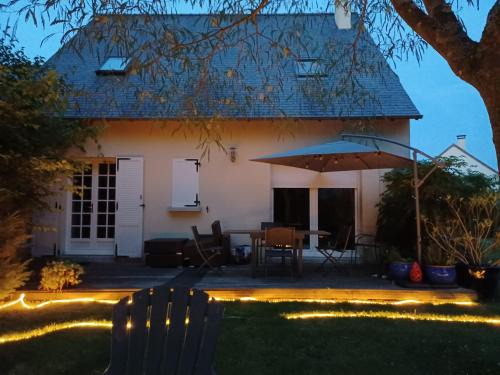 Pruille-le-Chetif House | Cozy Room with Private Bathroom - Guest Rated 9.3/10