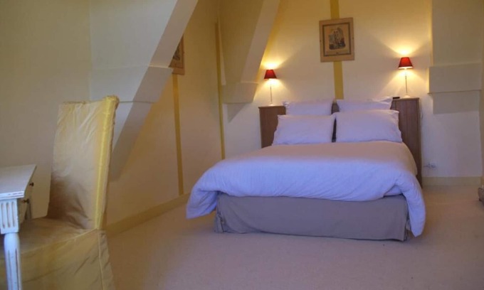 Saint-Mars-du-Desert House | Chambre Baronne - Bienvenue au Château du Perray