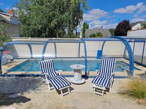 Bourges Bed & Breakfast | Beachfront Room with Pool Access & High Guest Ratings