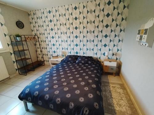 Marnay-sur-Seine House | Cozy Room with Private Bath and Toilet - Guest Rated 9.2