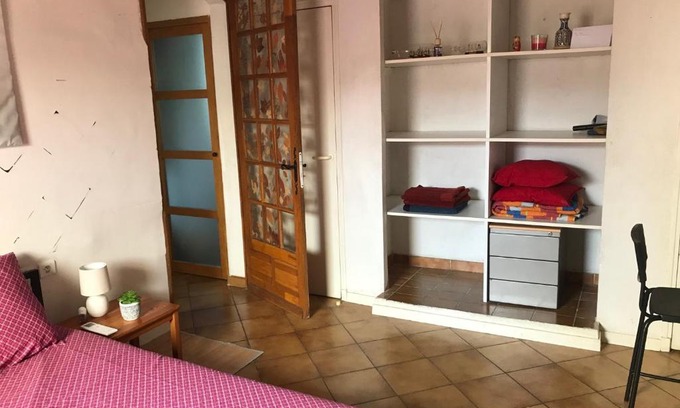 13th Arrondissement House | Cozy Room with Private Bath and Pool Access in a Villa