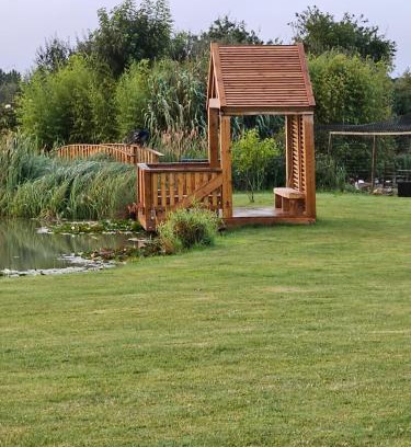Fromelles Bed & Breakfast | Relaxing Zen Retreat for Families and Pets Welcome