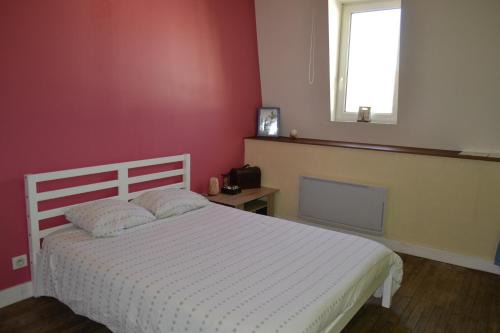 Chef-Boutonne Bed & Breakfast | Cozy Room for Two with Pool and Hot Tub Access