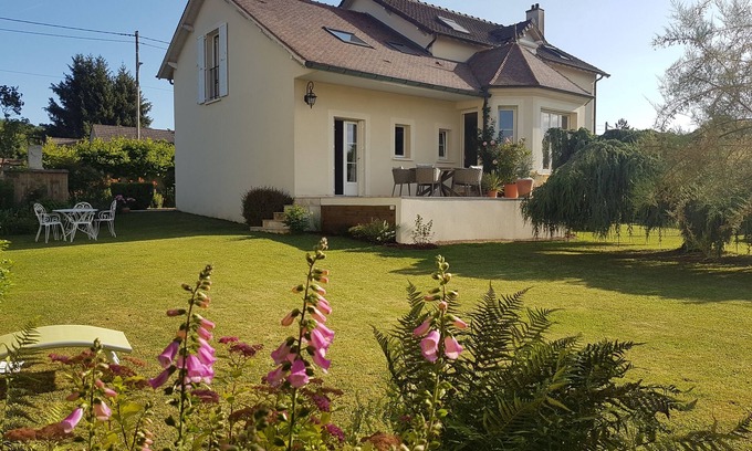 Montigny-sur-Loing House | Top-Rated Chambre D'hôte La Montignonne with Breakfast