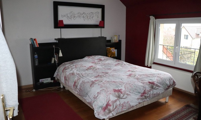 Saint-Cyr-l'Ecole Bed & Breakfast | Ideal Retreat for Enjoying the Paris 2024 Olympics