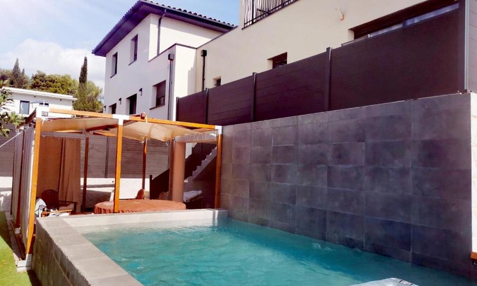 La Valsiere House | Chambre d'hôte: Guest Rated 9.7 with Oceanfront Pool
