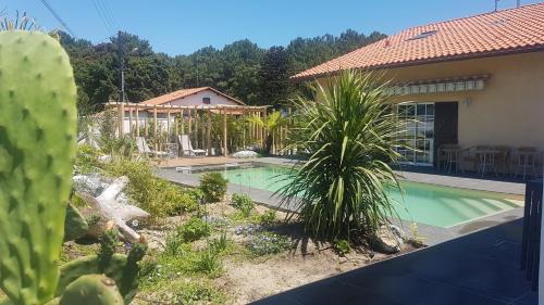 Labenne House | Cozy Oceanfront Retreat with Pool in Labenne