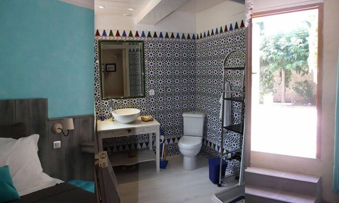 Caveirac House | Top-Rated Chambre d'hôtes Bleus Matines with Pool & Breakfast
