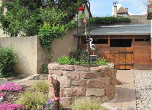 Nothalten Bed & Breakfast | Oceanfront Escape at Chambre d'hôtes du Zellberg, Rated 9/10