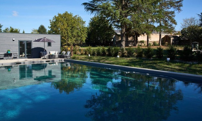Montaigu Bed & Breakfast | Discover Chambre d'hôtes Le Celadon: Relax by the Pool