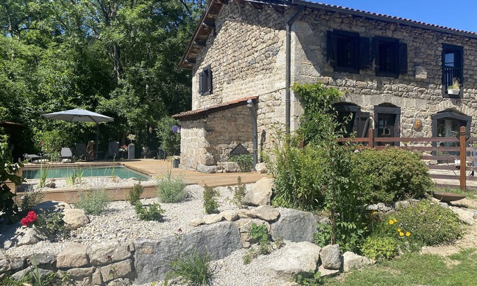 Ambert Bed & Breakfast | Top-Rated Stay at Chambre d'hôtes La Vaisse with Spa Access