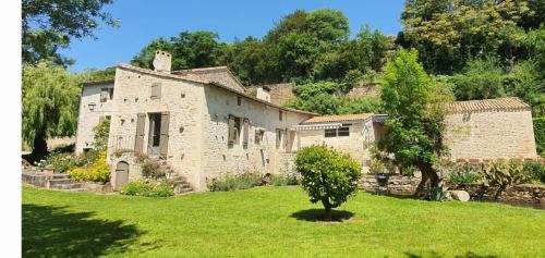 North district House | Relaxing Retreat at Chambre d'Hôtes le Moulin d'Âne Niort