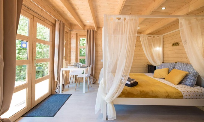 Flocourt Bed & Breakfast | Guest Rated 9.8: Stay at Chambre d'hôtes Le Petit Flo