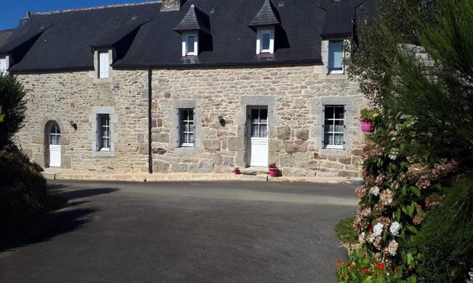 Berrien Bed & Breakfast | Eco-Friendly Escape at Chambre d'hotes Ty Braz in Berrien