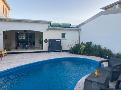 Bras-Panon House | Cozy Villa Room with Pool Access for Your Family Getaway