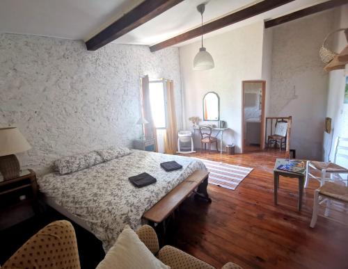 Cavanac House | Enchanting Chambre de Charme - Child Friendly & Guest Rated 9/10