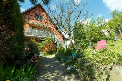 Reichsfeld Bed & Breakfast | Oceanfront Bliss at Domaine Bleesz - Rated 9/10 by Guests