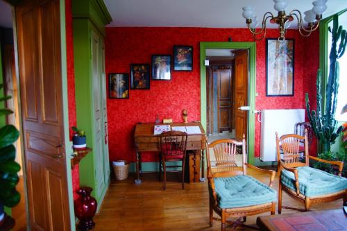 Saint-Pal-De-Mons House | Chambre et pièce à vivre bucolique