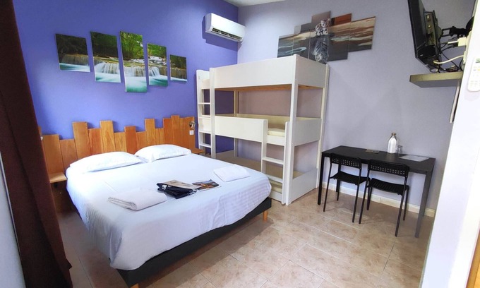 Vitrac Apartment | Family-Friendly Chambre Périgord with Pool & Spa Amenities