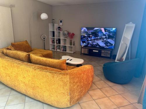 Fleury-les-Aubrais House | Chambre