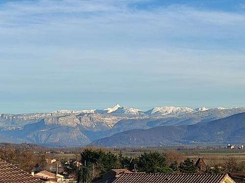 Genissieux House | Enchanting Chambre Génissieux with Vercors Views & Hot Tub