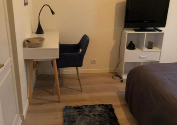 Triel-sur-Seine House | Cozy Private Room in Triel-sur-Seine with Ocean View