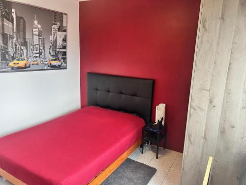 Basse-Ham House | Chambre rénovée dans appartement de 70m2
